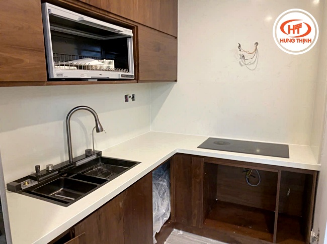 Mẫu đá nhân tạo làm mặt bếp được các gia chủ yêu thích