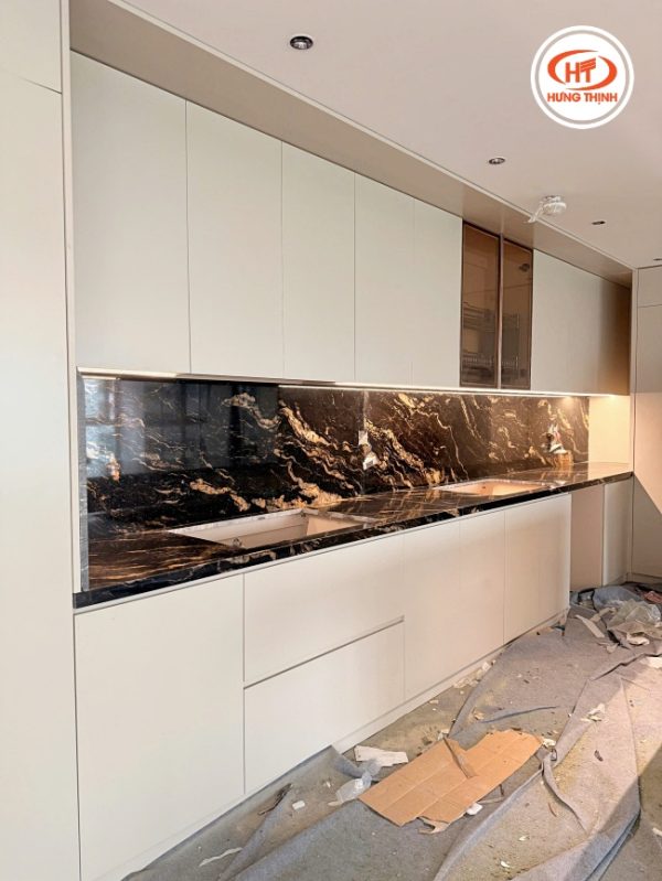 Thực tế đá bếp Granite Titanium Gold