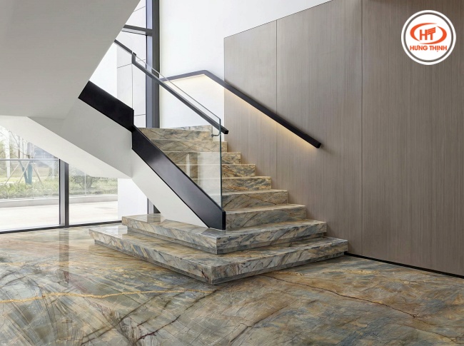 Đá Q Fusion Quartz có thể được gia công cho các hạng mục cầu thang nhờ độ bền và khả năng chịu lực tốt