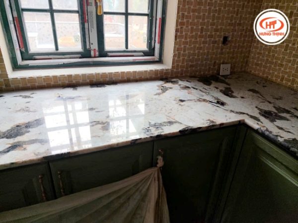 Thực tế đá bếp Granite Dailicatus Exotic