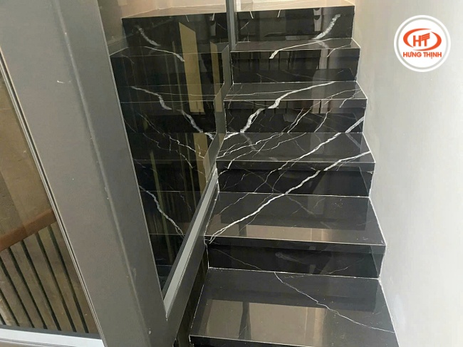batch da cau thang nung ket Marquina Nero