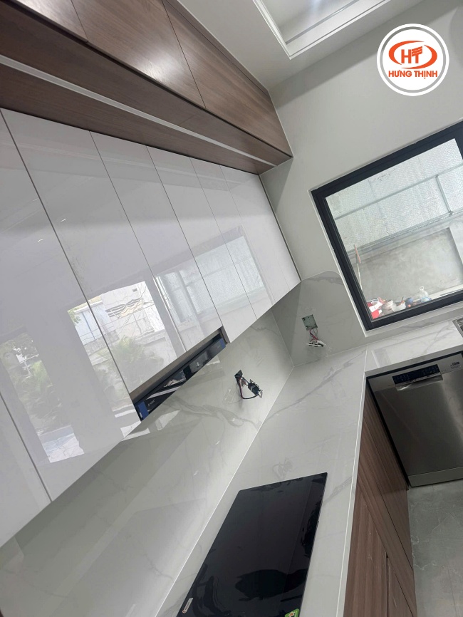 Cận cảnh đá bếp Nung Kết Suite Carrara